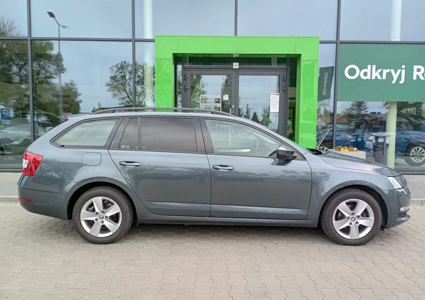 Skoda Octavia cena 57900 przebieg: 131271, rok produkcji 2019 z Ustroń małe 466